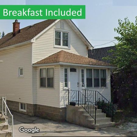 מפלי הניאגרה Cozy 3 Bedroom Downtown Cottage With Complimentary Breakfast Delivered Daily To The Rental מראה חיצוני תמונה