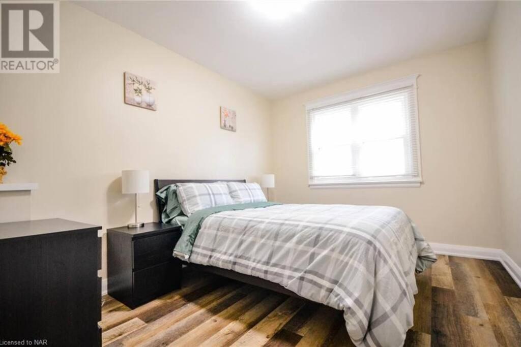 מפלי הניאגרה Cozy 3 Bedroom Downtown Cottage With Complimentary Breakfast Delivered Daily To The Rental מראה חיצוני תמונה